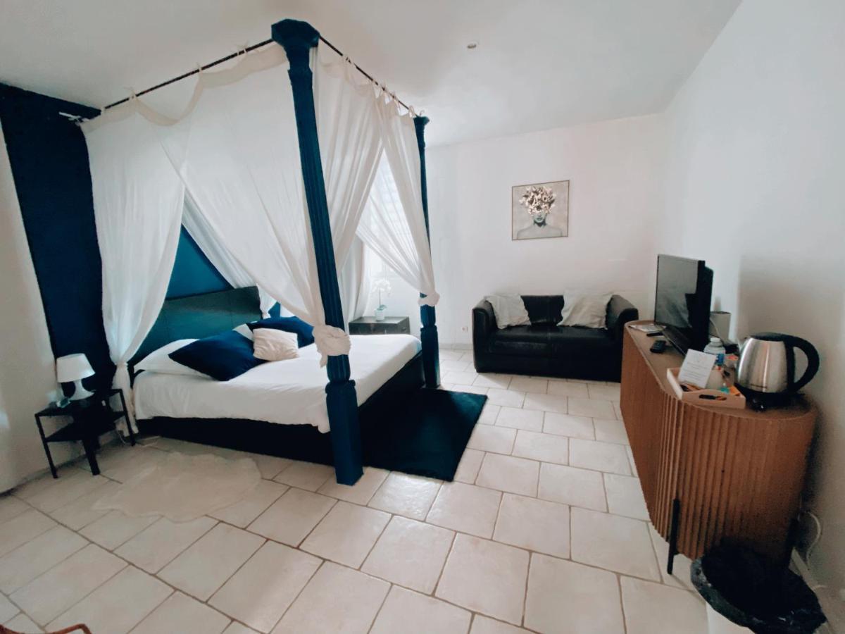 Nuit En Brenne Hotel Le Blanc Bagian luar foto